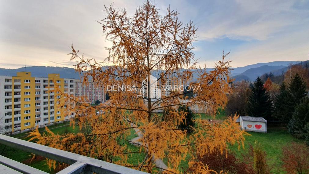 PREDANÉ - Na predaj 3i byt s pekným výhľadom v BB