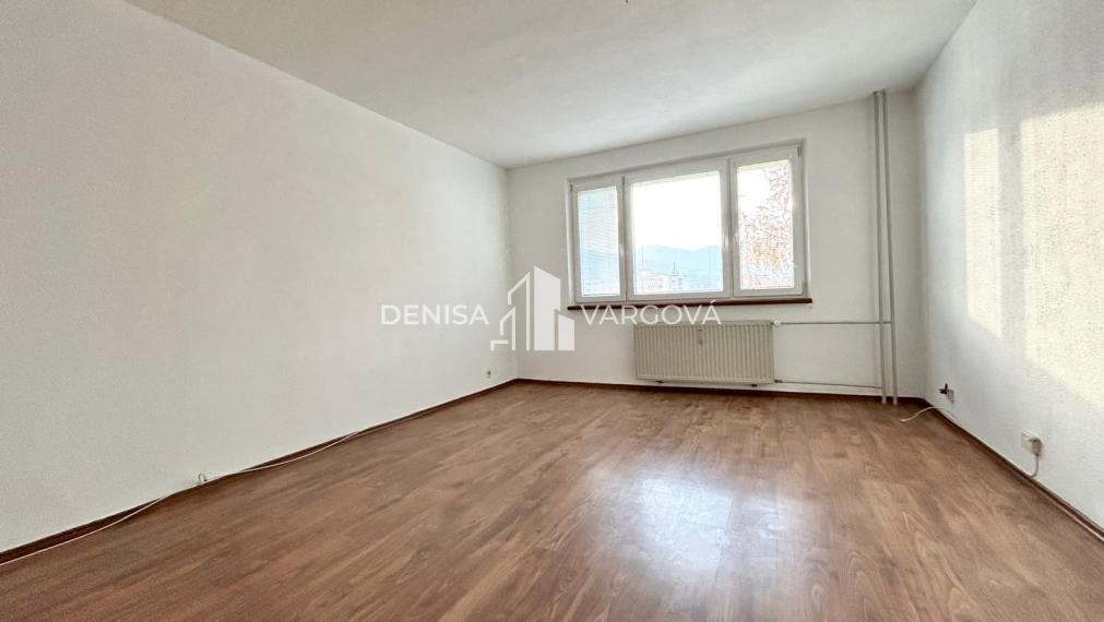 PREDANÉ - Na predaj 3i byt s pekným výhľadom v BB