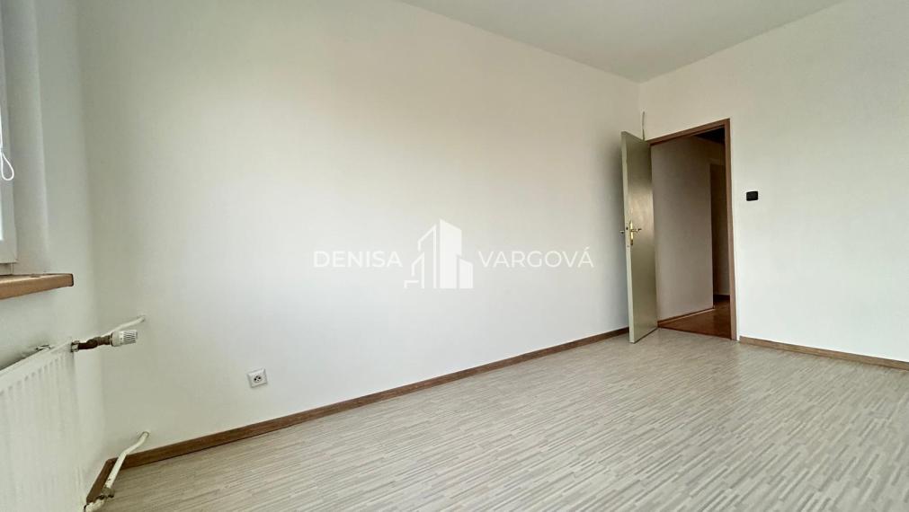 PREDANÉ - Na predaj 3i byt s pekným výhľadom v BB