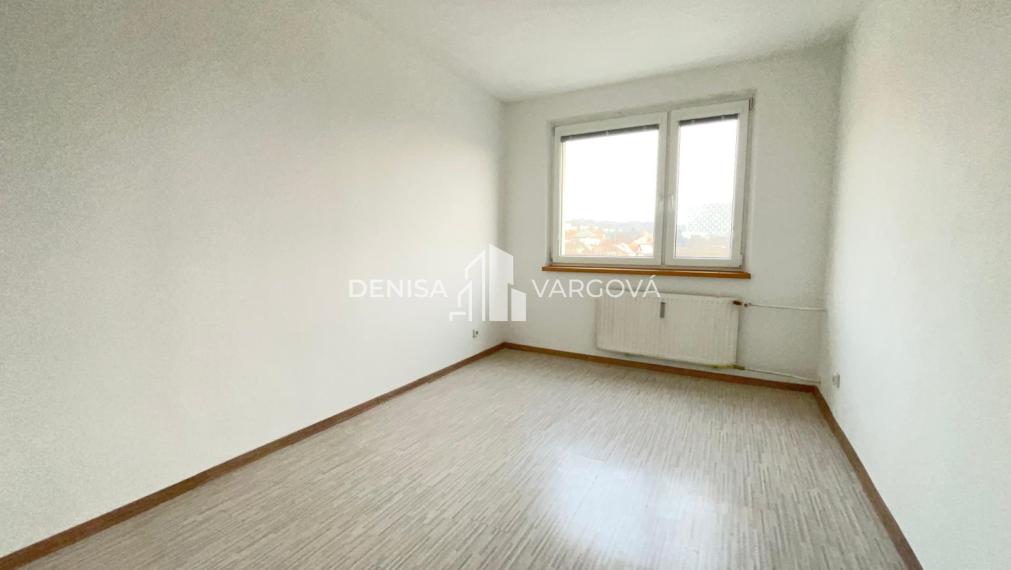 PREDANÉ - Na predaj 3i byt s pekným výhľadom v BB