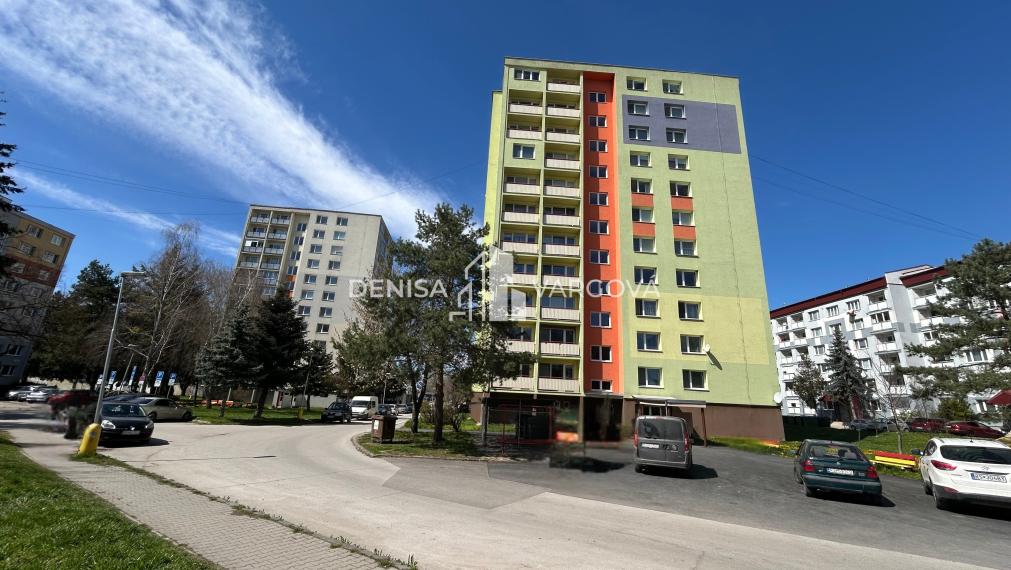 PREDANÉ- 3i byt s tromi loggiami v RS - 107,46 m²