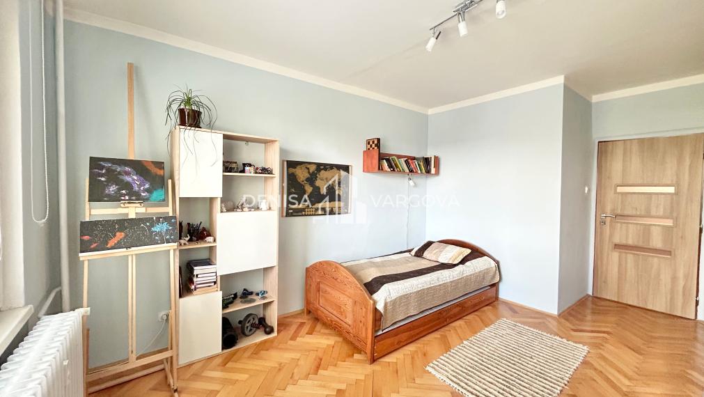 PREDANÉ- 3i byt s tromi loggiami v RS - 107,46 m²