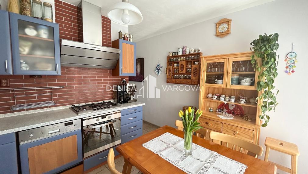 PREDANÉ- 3i byt s tromi loggiami v RS - 107,46 m²