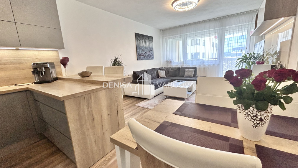 Prenájom: TOP bývanie, 2i byt na Belvederi, BB - 66,85m² s loggiou a garážovým státím