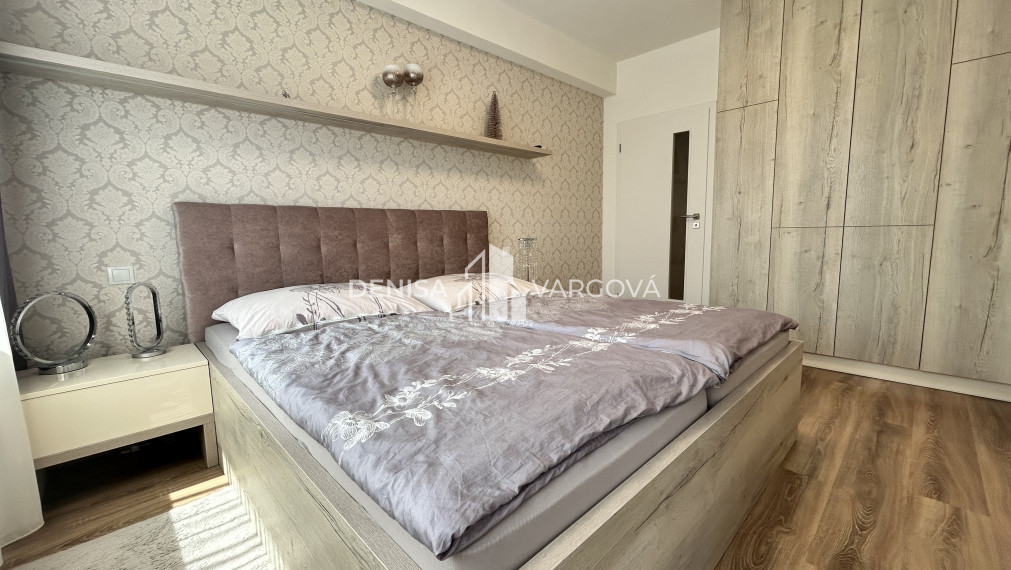 Prenájom: TOP bývanie, 2i byt na Belvederi, BB - 66,85m² s loggiou a garážovým státím