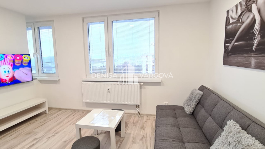 Zrekonštruovaný 1i byt typu ,,bauring“ na prenájom. - Moskovská ul., BB