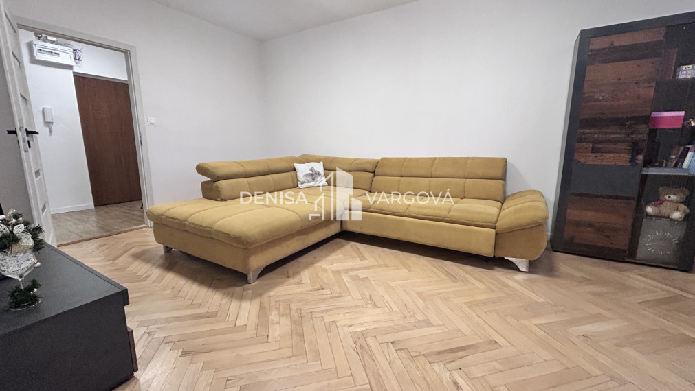 Priestranný, rekonštruovaný 3i byt, Ružová ul.BB