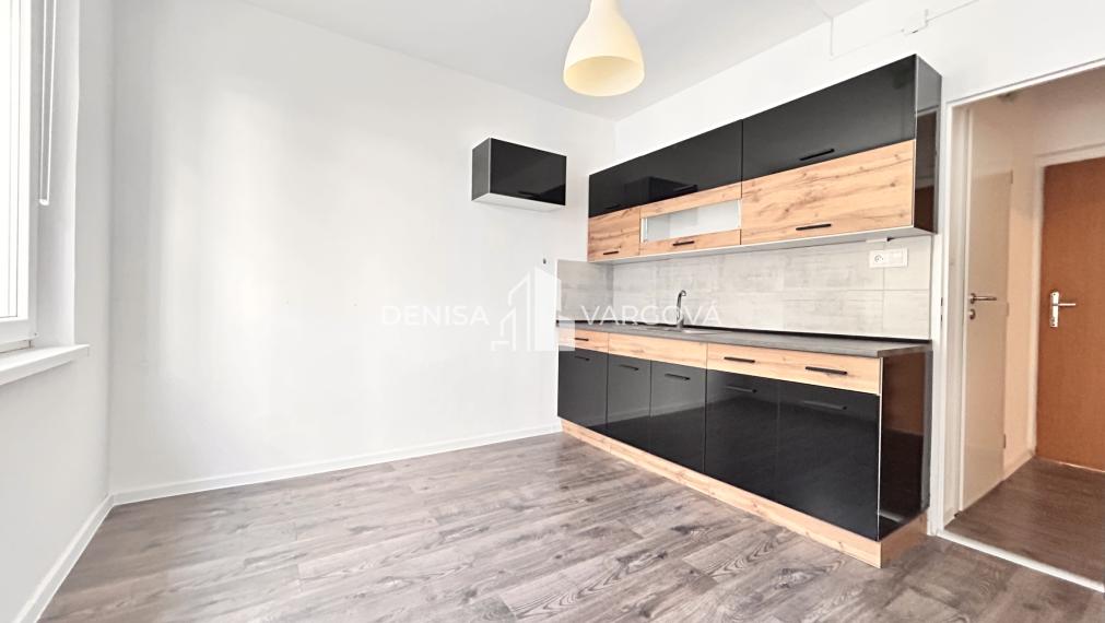 REZERVOVANÉ - Ponúkam na predaj  1-izbový byt s rozlohou 35,19m², Podháj