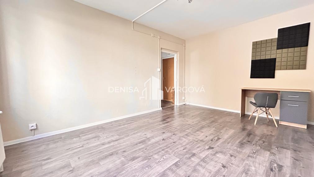 REZERVOVANÉ - Ponúkam na predaj  1-izbový byt s rozlohou 35,19m², Podháj