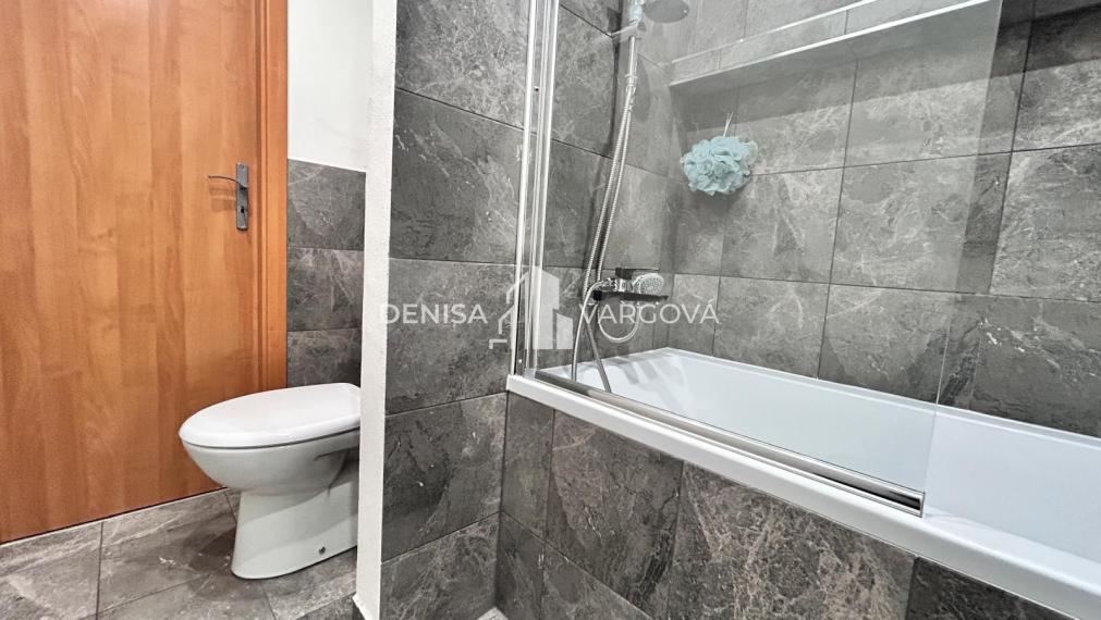 Veľký 2i byt s rozlohou  64,8 m² s potenciálom 3i, Radvaň