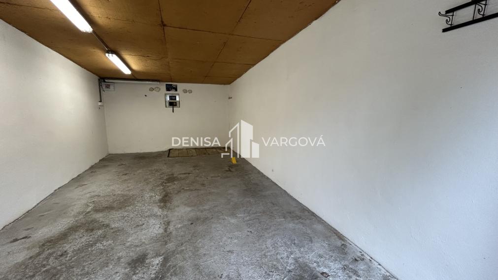 Prenájom garáže , Slnečná ul. -BB