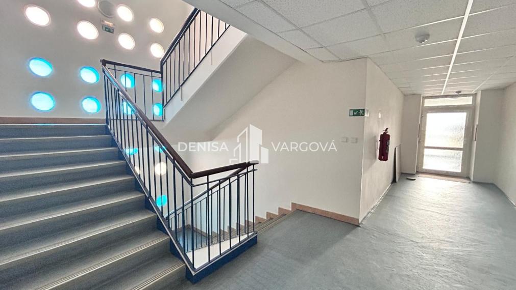 Jednoizbový byt na predaj - Lazovná ul., BB