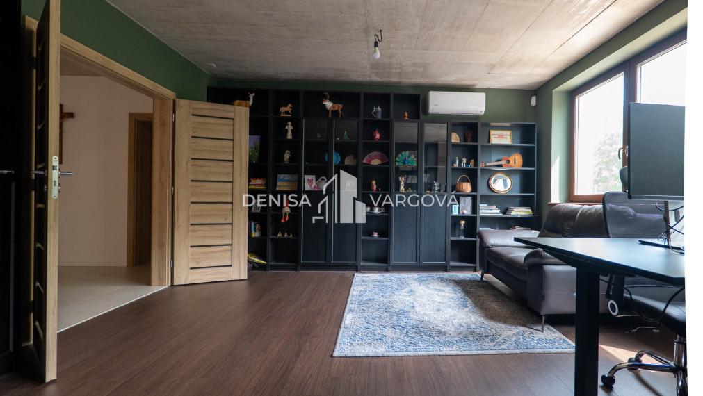 Exkluzívne rodinné sídlo s panoramatickým výhľadom - Topoľčianky