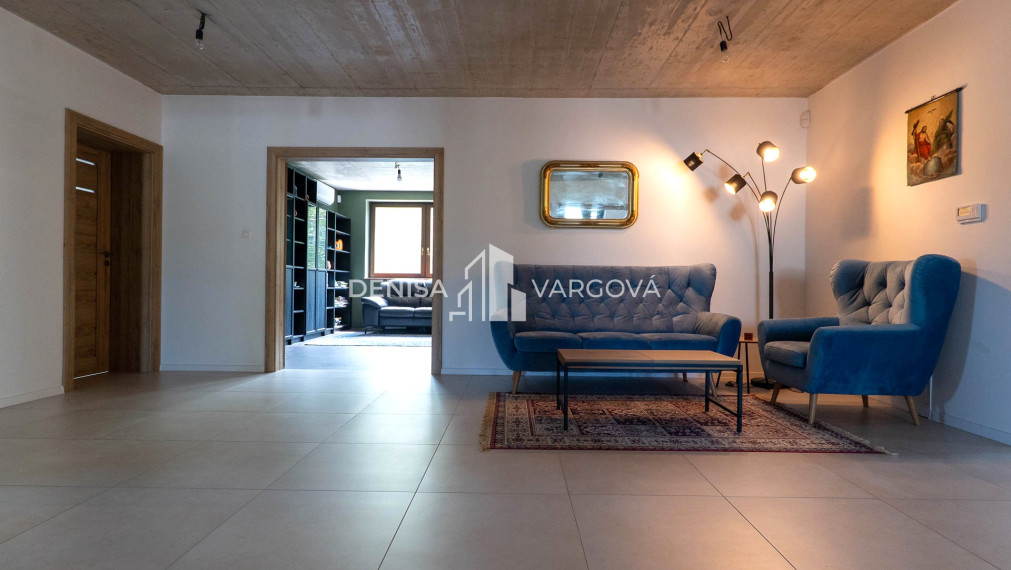 Exkluzívne rodinné sídlo s panoramatickým výhľadom - Topoľčianky