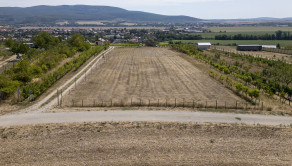PREDAJ | Slnečný pozemok 3057 m² – Topoľčianky, okres Zlaté Moravce - fotografia 4