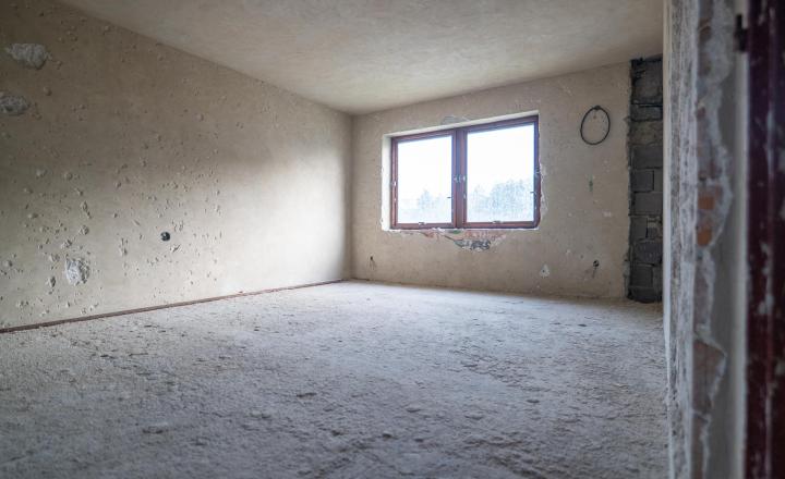 Polyfunkčná budova s podkrovím, na bývanie aj podnikanie - fotografia 12