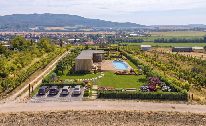 PREDAJ | Slnečný pozemok 3057 m² – Topoľčianky, okres Zlaté Moravce - fotografia 1