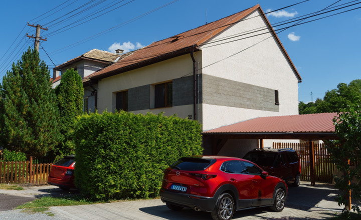RODINNÝ DOM s veľkorysým pozemkom 1 064 m² -  obec NEMECKÁ