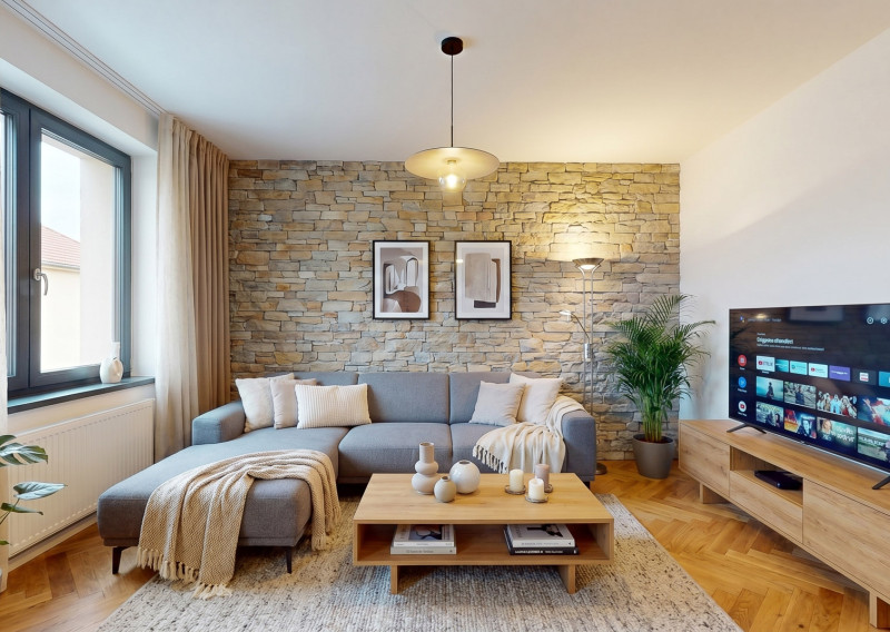 Na predaj 2i byt s loggiou v pokojnej lokalite mesta Rim. Sobota - 55,98 m²