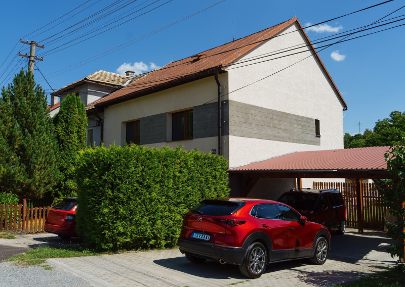RODINNÝ DOM s veľkorysým pozemkom 1 064 m² -  obec NEMECKÁ